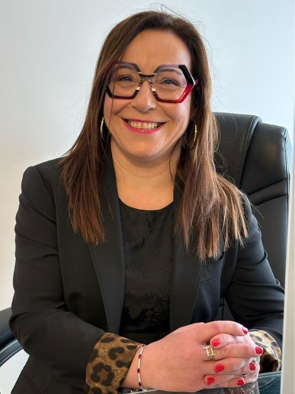 GIUSEPPINA SGANDURRA (İTALYA)