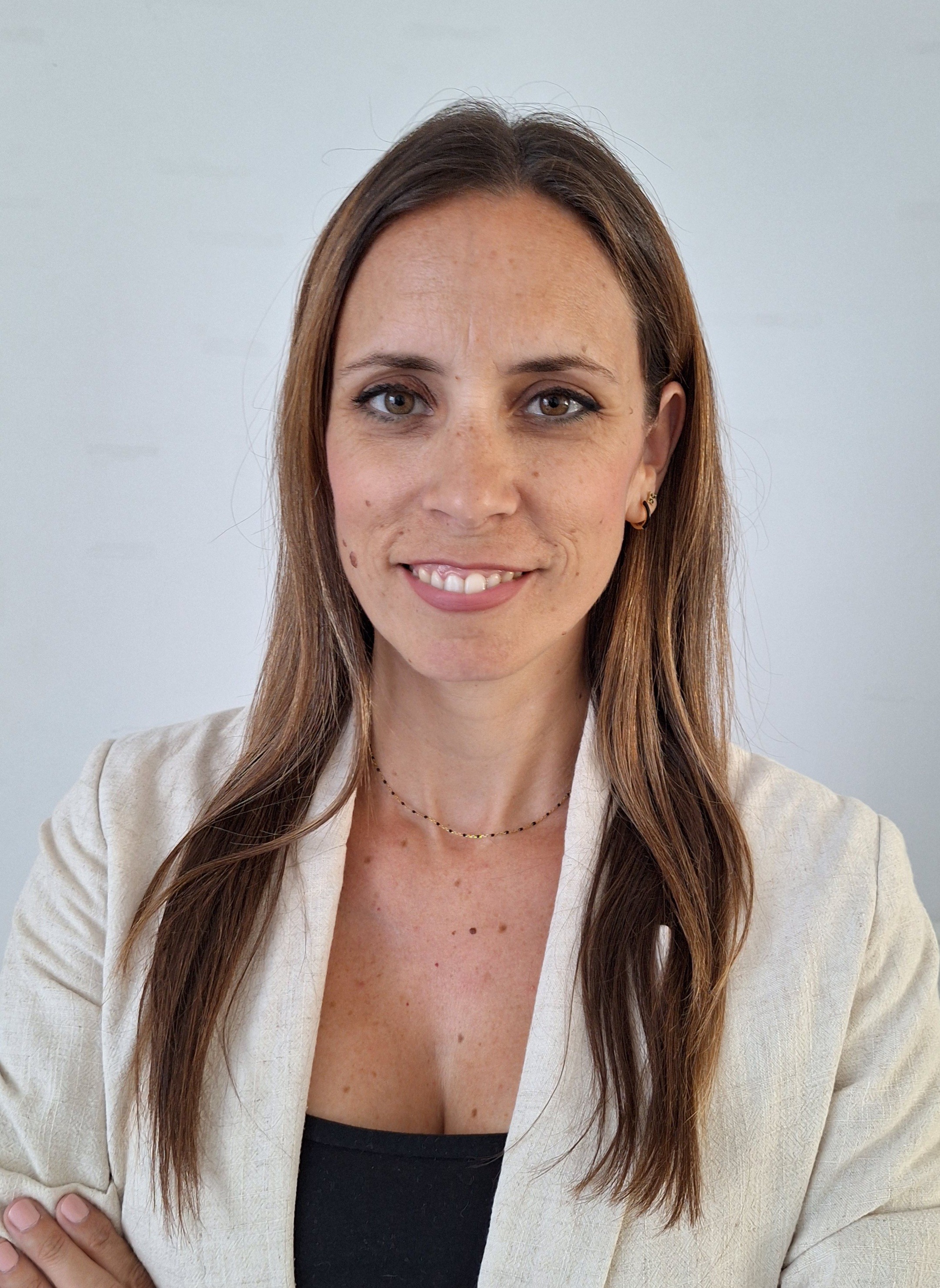 ELENA PINERO-PINTO (İSPANYA)