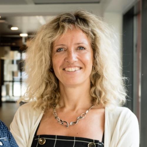 RUTH VAN DER LOOVEN (BELÇİKA)